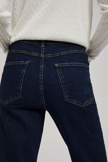 Jeansy z szerokimi nogawkami