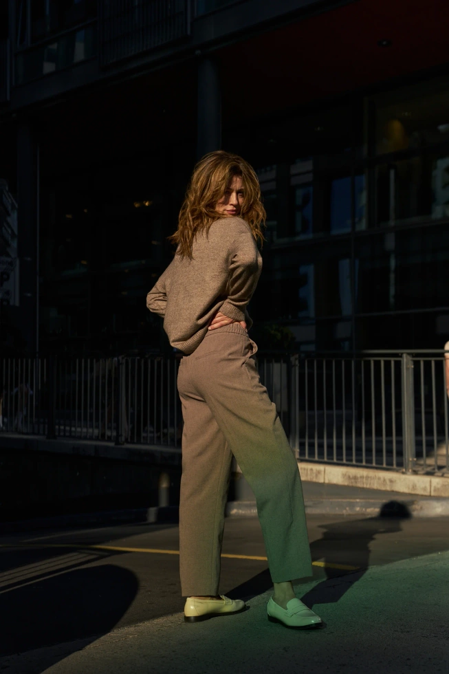 Spodnie cygaretki brązowe