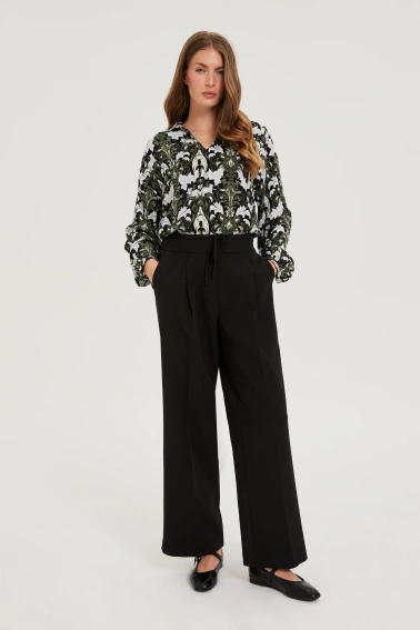 Spodnie z szerokimi nogawkami czarne