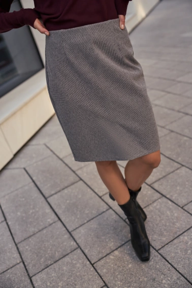 Ołówkowa spódnica szara 