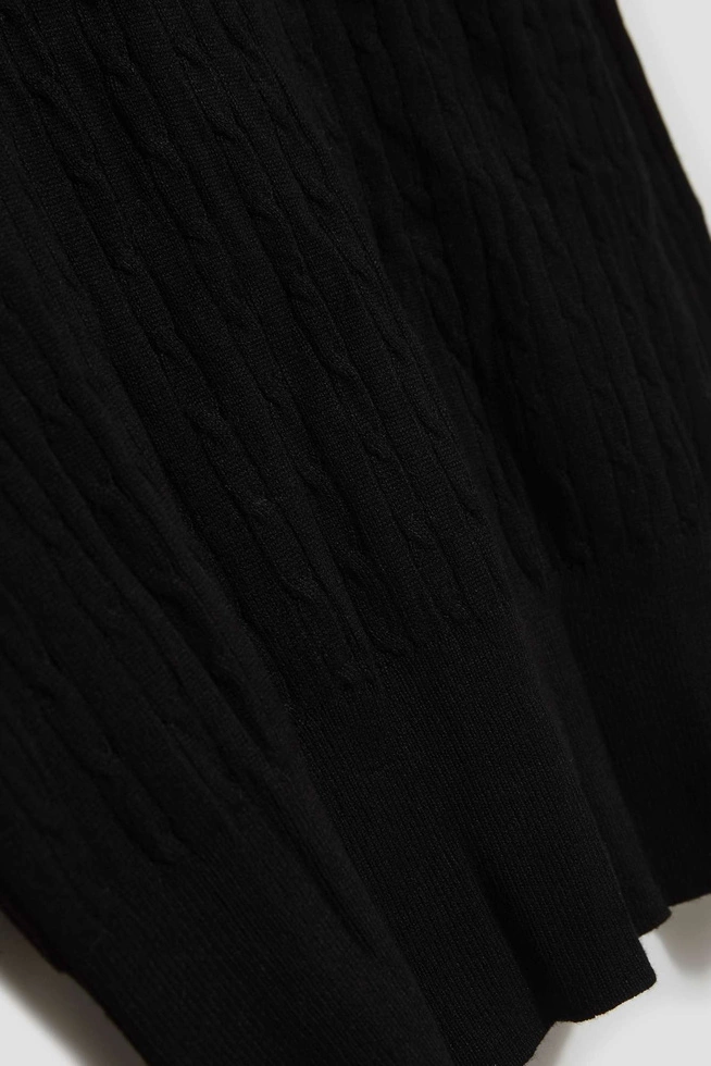 Cienki sweter z golfem czarny