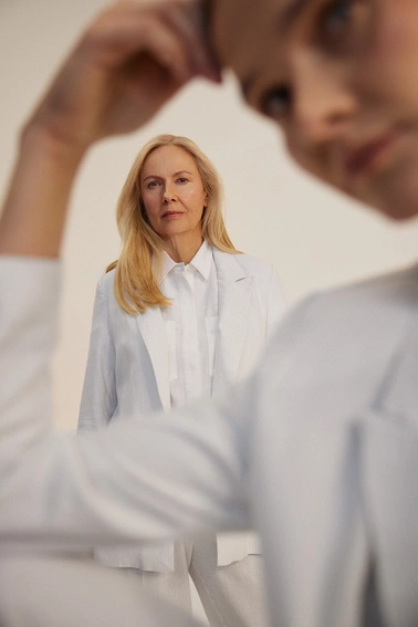 Wiskozowa marynarka w paski biała