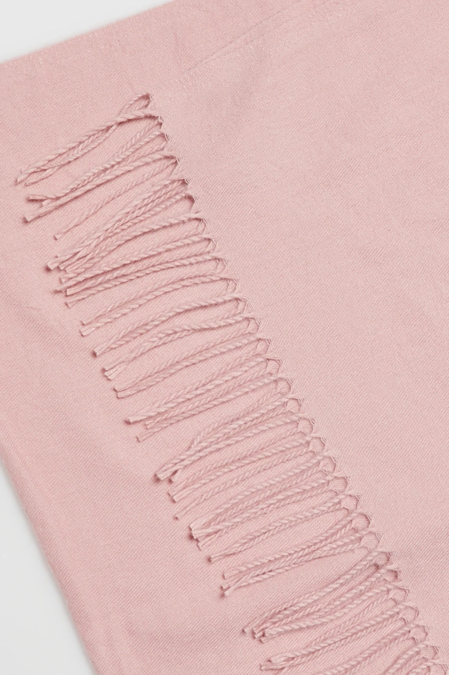 Szal z frędzlami różowy