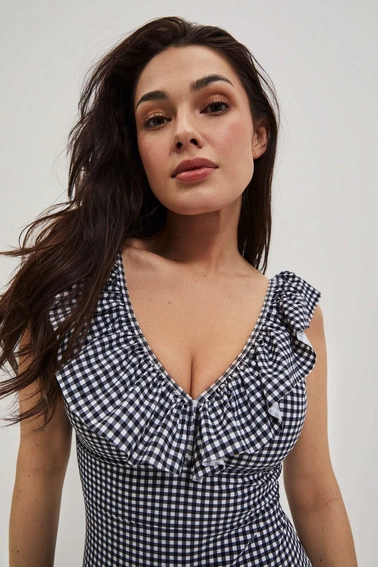 Jednoczęściowy strój kąpielowy z falbaną na dekolcie czarny