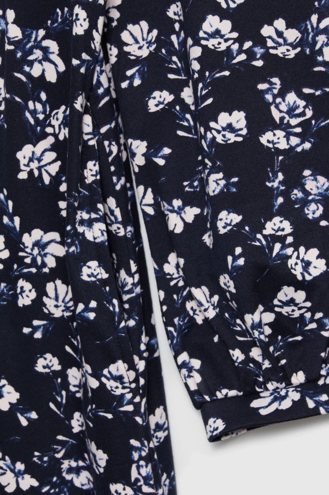 Sukienka midi w kwiaty granatowa