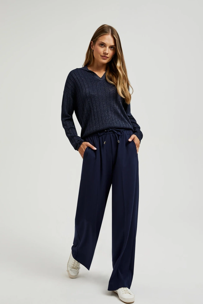 Sweter z kołnierzykiem i metaliczną nitką granatowy