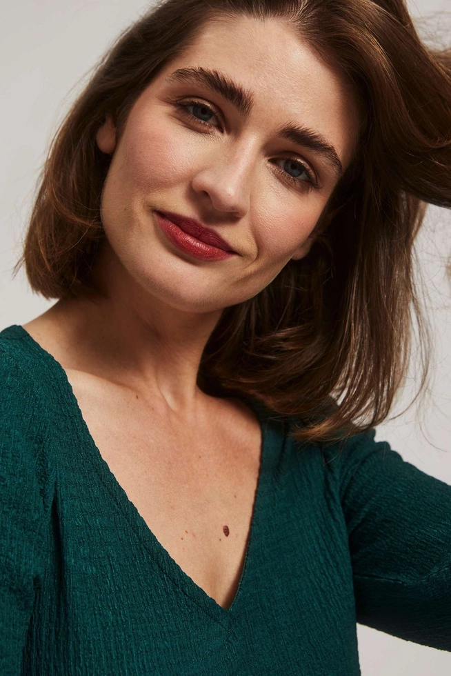 Bluzka z dekoltem w serek szmaragdowa