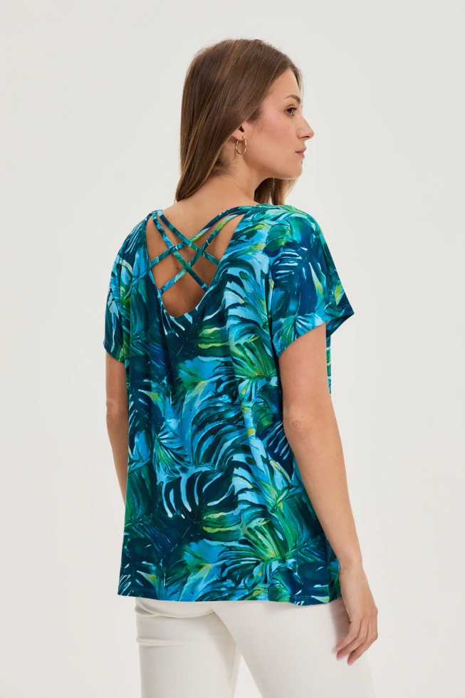 Bluzka z roślinnym wzorem niebieska