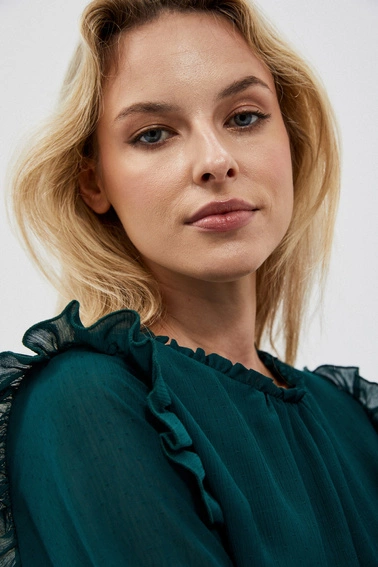 Koszula z falbaną na ramionach 