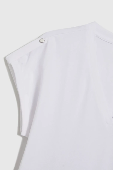 Gładki t-shirt z dekoltem w serek biały