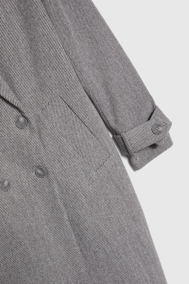 Długi płaszcz szary