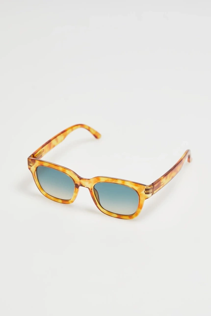 Wąskie brązowe okulary