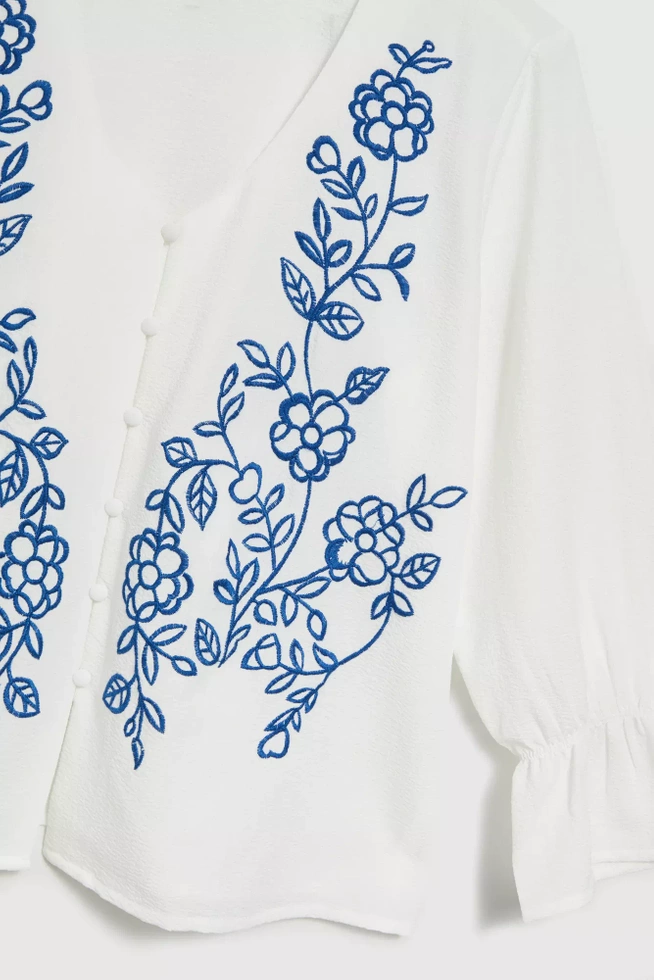 Koszula zapinana na guziki biała