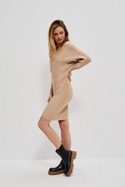 Sukienka z prążkowanej dzianiny
