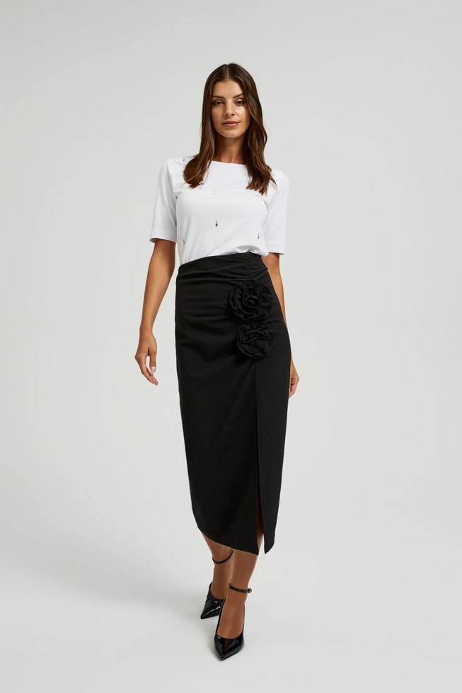 Bluzka ozdobiona koralikami biała