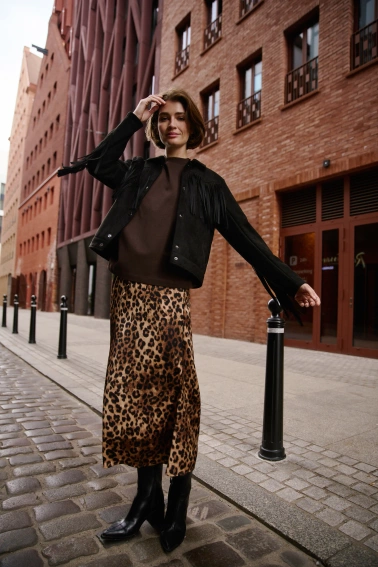 Kurtka z frędzlami czarna