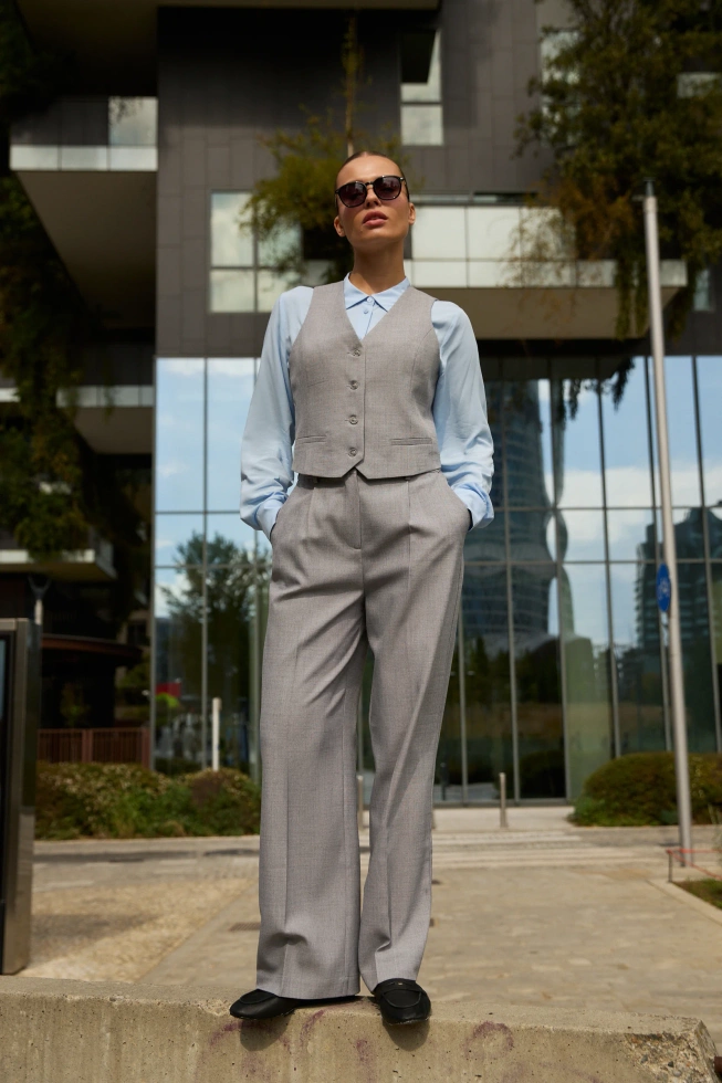 Spodnie w kant szare