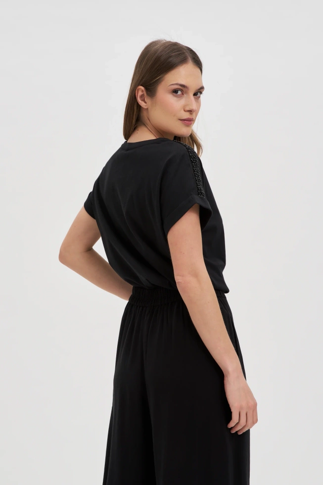 Bawełniany t-shirt ozdobiony koralikami czarny