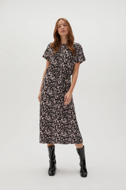 Wzorzysta sukienka midi czarna damska
