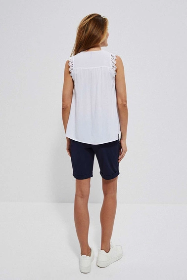 Top z wiskozy z koronką biały