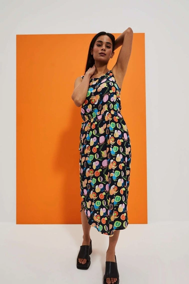 Wzorzysta sukienki midi