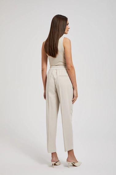 Gładkie spodnie cygaretki beżowe 