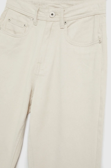 Bawełniane jeansy z prostą nogawką beżowe