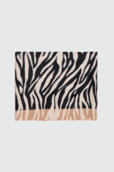 Szal w zwierzęcy wzór beżowy