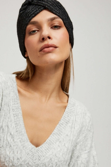 Sweter z dekoltem w serek szary