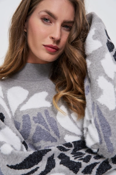 Sweter z golfem szary