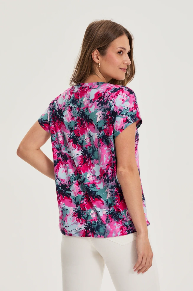 Wzorzysta bluzka fuksjowa