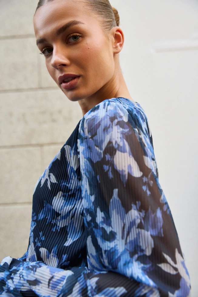 Plisowana sukienka granatowa