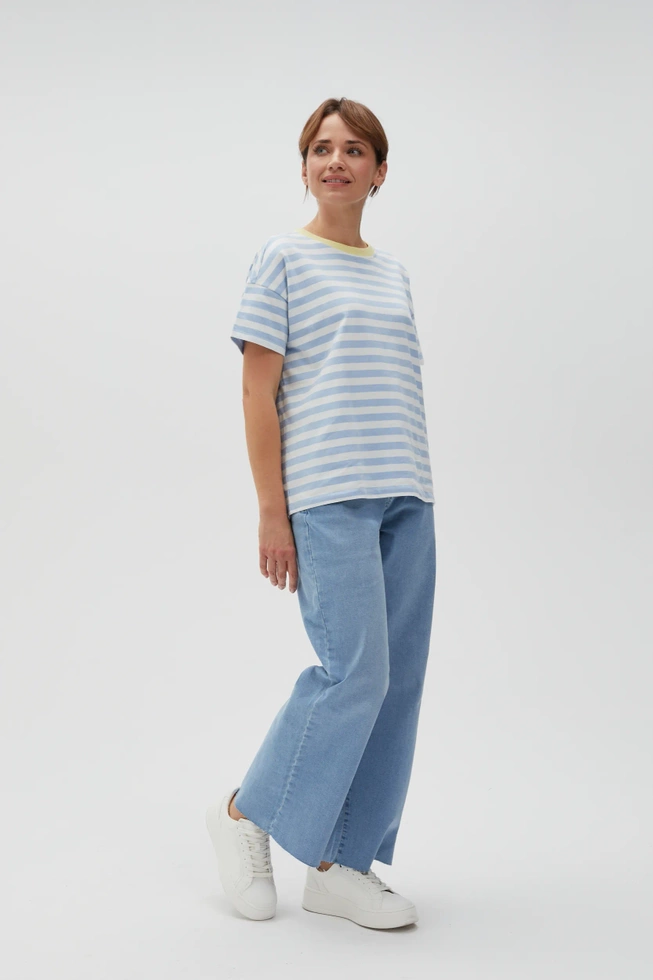 Bawełniana bluza w paski z krótkimi rękawami błękitna
