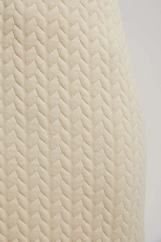 Ołówkowa spódnica piaskowa