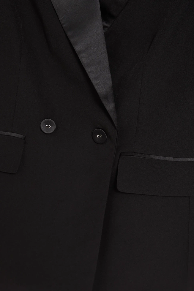 Elegancka marynarka z ozdobnymi klapami czarna