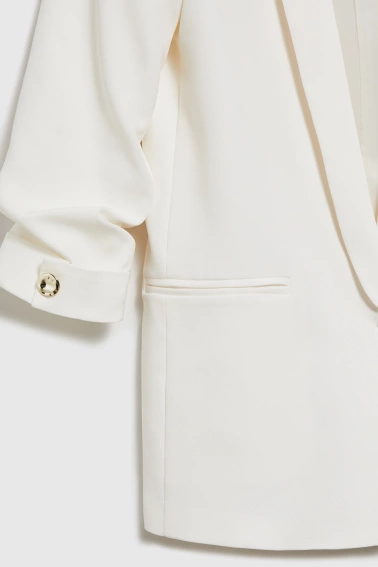 Marynarka z marszczonymi rękawami biała