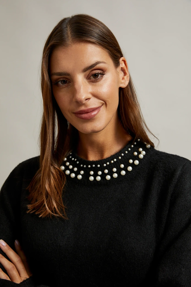 Dopasowana sukienka dzianinowa czarna