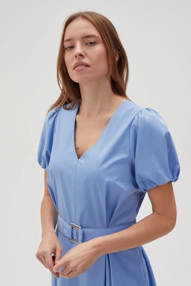 Sukienka midi z bufiastymi rękawami błękitna