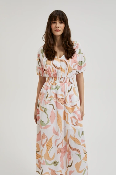 Sukienka w kwiaty biała