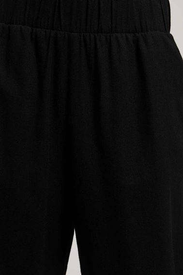 Szorty z gumą w talii 