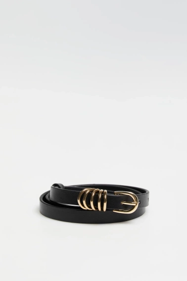 Pasek z klamrą w kolorze złotym czarny