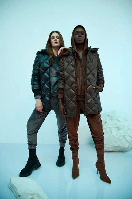 Pikowana kurtka brązowa