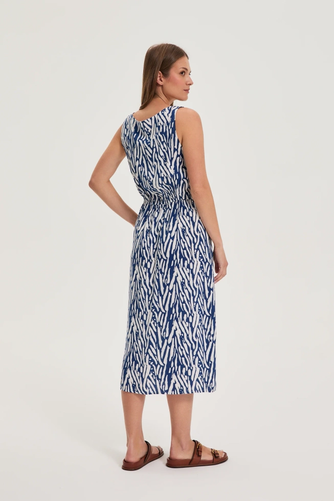 Wiskozowa sukienka niebieska