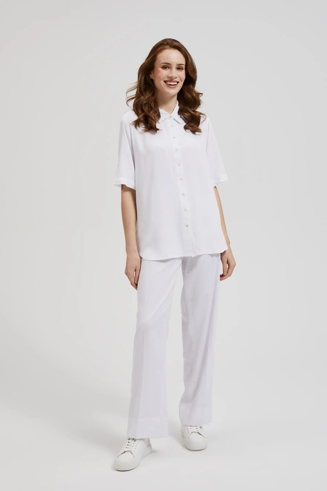 Biała wiskozowa koszula z kołnierzykiem