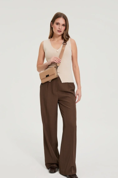 Mała torebka beżowa