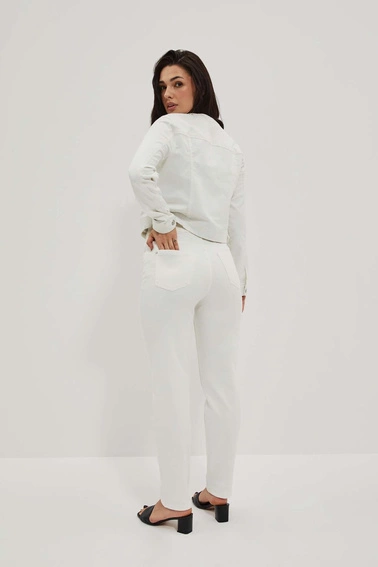 Spodnie mom fit z wysokim stanem