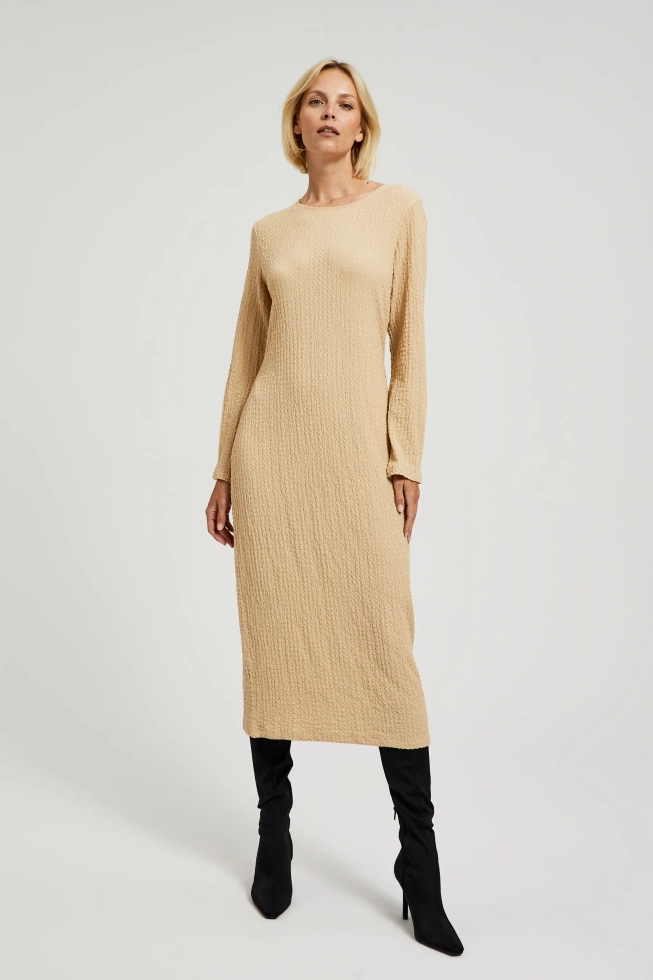 Sukienka midi z długimi rękawami beżowa