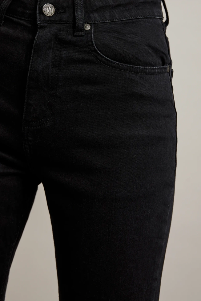 Jeansy z prostą nogawką czarne