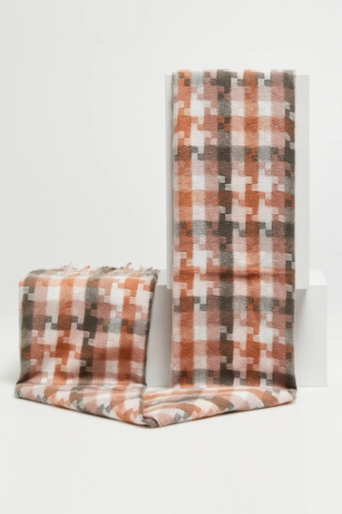 Szalik w kratę różowy 