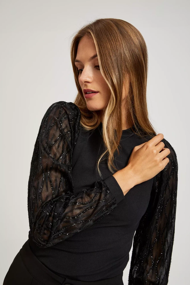 Bluzka z ozdobnymi rękawami czarna